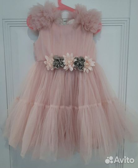 Нарядное платье для девочки 104-110 рост