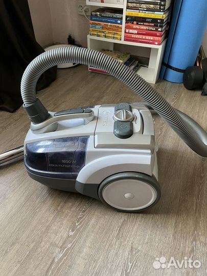 Пылесос Vitek