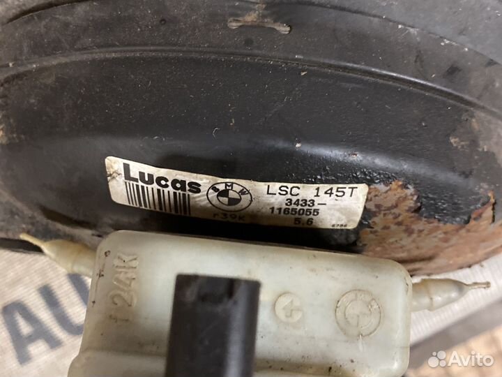 Тормозной вакуумник BMW E39 34331165055