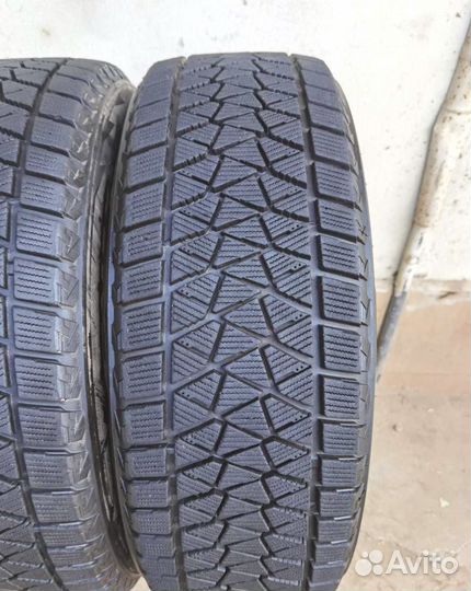 Bridgestone Blizzak DM-V2 225/60 R17 99V