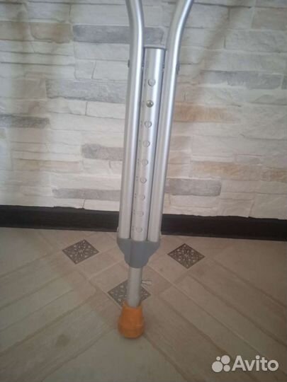 Костыли подмышечные в аренду и продажа