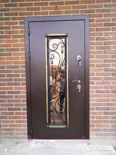 Дверь входная металлическая