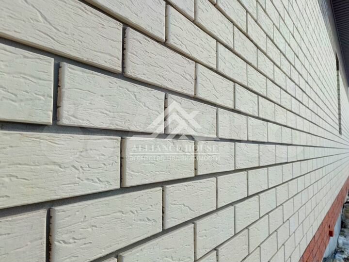 Коттедж 130 м² на участке 7 сот.