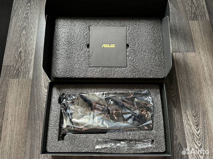 Asus GeForce GTX 1080 Ti strix OC 11Gb