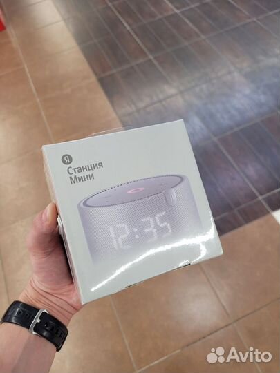 Яндекс станция мини с часами 2