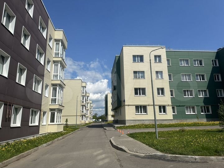 3-к. квартира, 79,7 м², 2/4 эт.