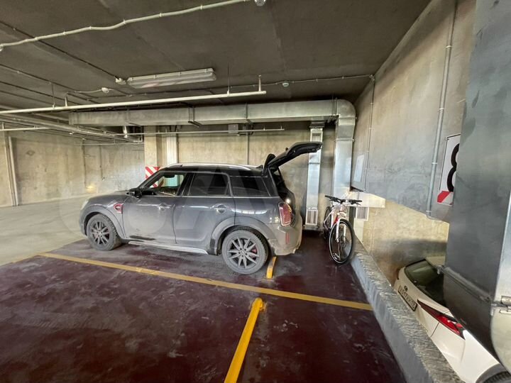 Машиноместо, 14 м²