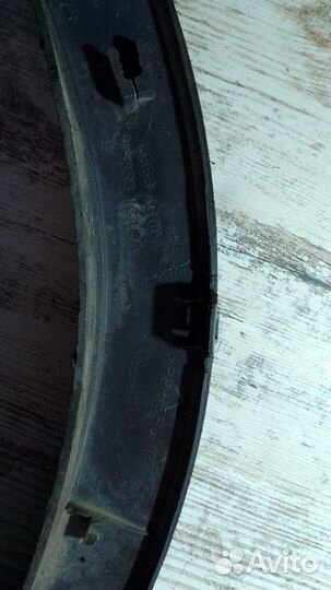 Накладка крыла передняя левая Nissan X-Trail T31