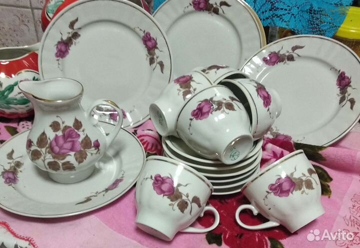 Кофей.,чайн.пары;тарелки,набор салатников