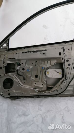 Дверь передняя правая Nissan almera g15