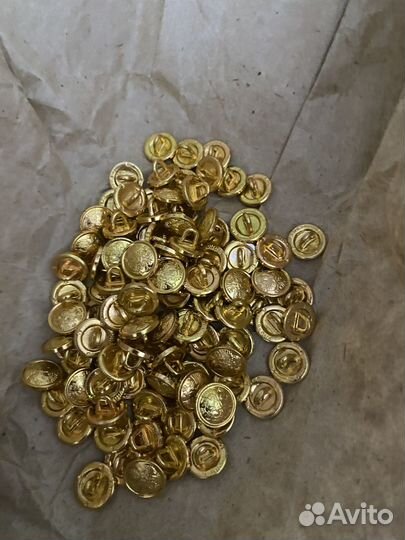 Пуговицы военные