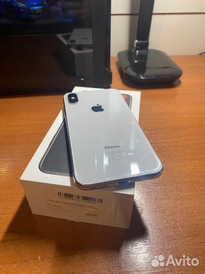 iPhone, 8 ГБ