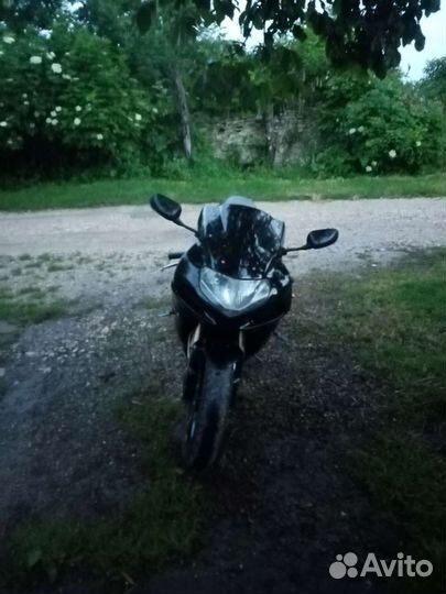 Suzuki gsxr 750