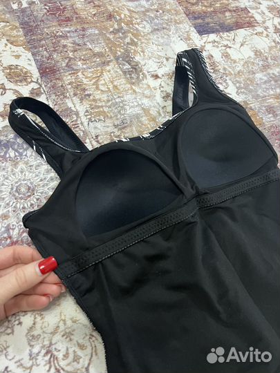 Купальник слитный 44-46 размера