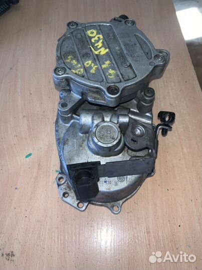 Насос вакуумный Passat (B6) 2005-2010 06d145100e