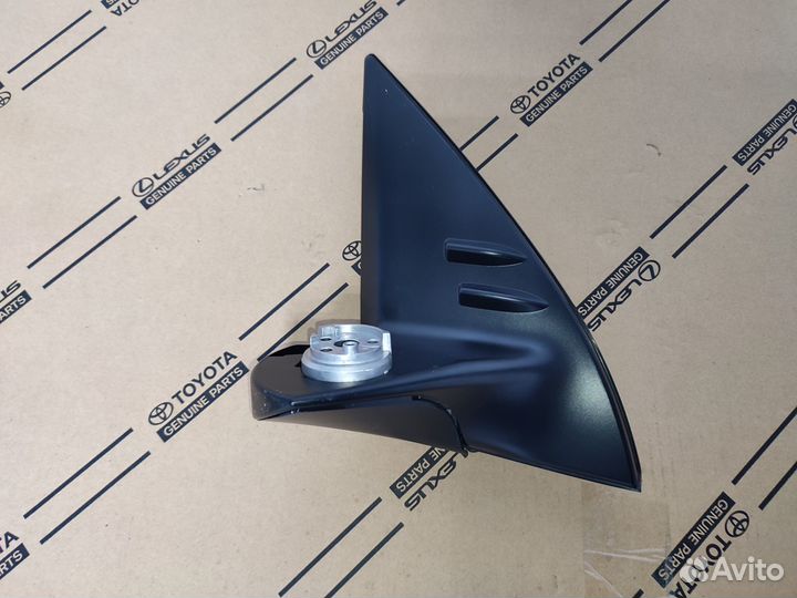 Крепление зеркала Toyota Prado 150