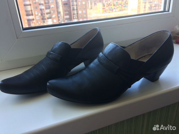 Туфли женские закрытые