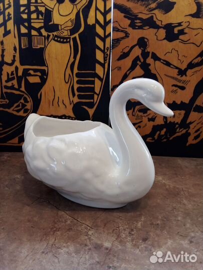 Фарфоровая статуэтка Лебедь, ваза