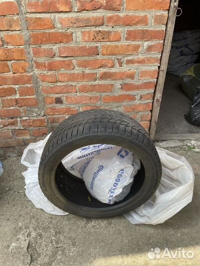 Triangle Snow-LL01 235/40 R18 95