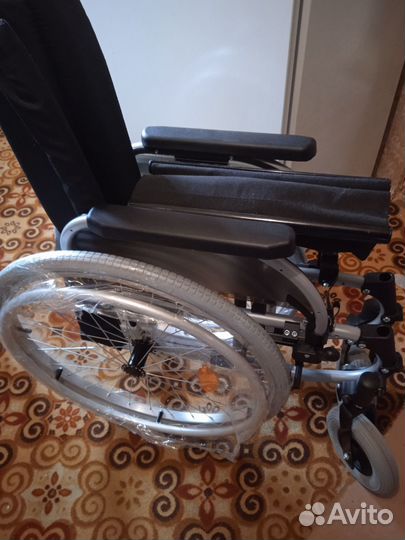 Инвалидная коляска прогулочная. Новая. Оttobock