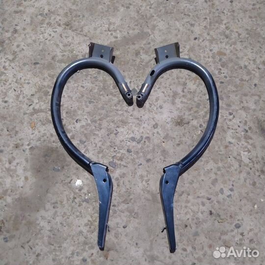 Петля крышки багажника задняя Mercedes-Benz