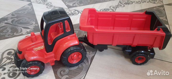 Трактор с полуприцепом Полесье