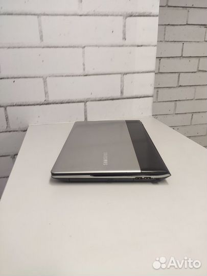Top Laptop Игровой ноутбук Samsung i5, 1gb video