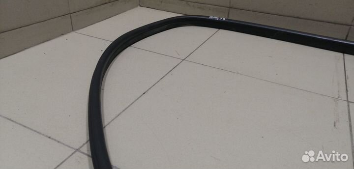 Уплотнитель двери peugeot 408 2012