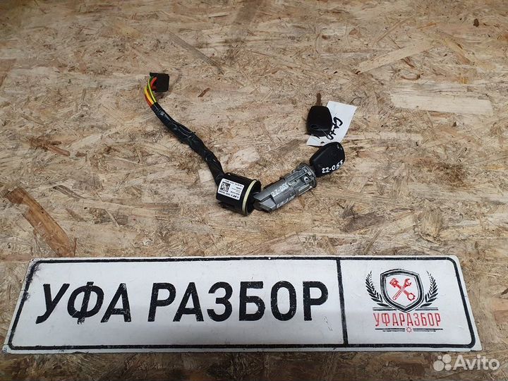 Замок зажигания LADA Granta 2019