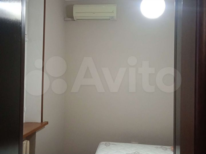 2-к. квартира, 100 м², 1/2 эт.