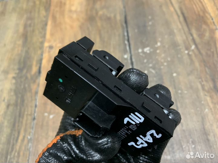 Opel zafira C Блок управления стеклоподъемниками