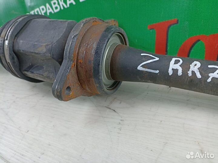 Привод передний правый Toyota Voxy ZRR70 3ZR-FAE