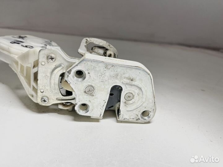 Замок задней левой двери Mitsubishi Galant 9