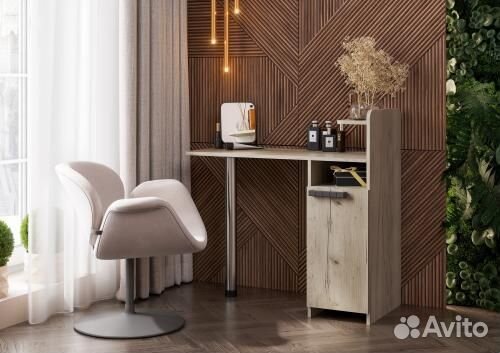 Стол макияжный/маникюрный 2