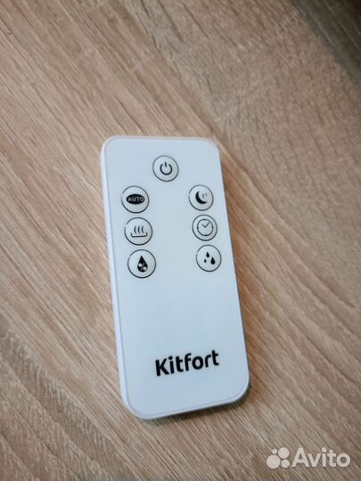 Увлажнитель воздуха kit fort KT-2811