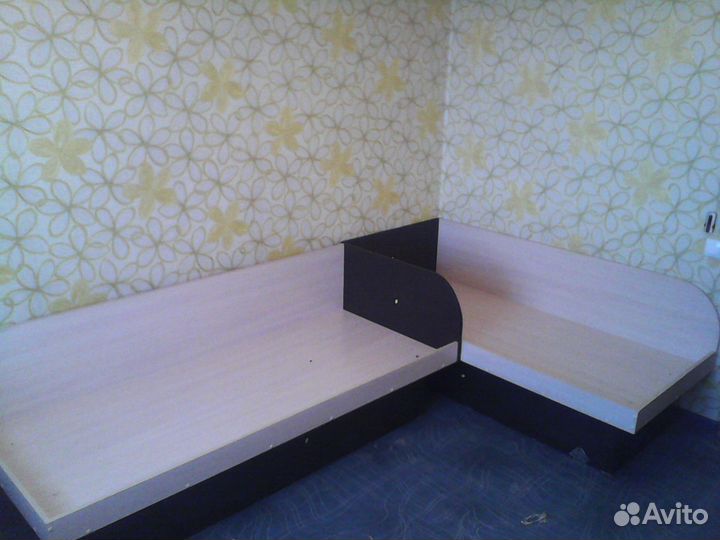 Кровать продам