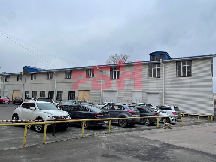 Здание свободного назначения с зу, 1750 м²
