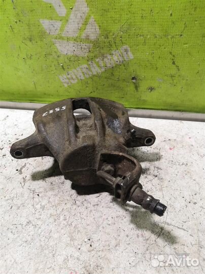 Суппорт передний правый Ауди 80 90 Б3