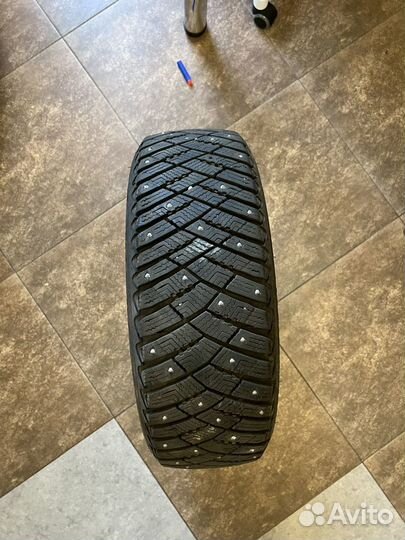 Goodyear Ultragrip Ice Arctic 185/60 R15