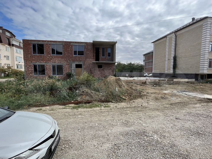 Дом 240 м² на участке 6 сот.