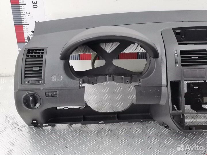 Торпедо (панель передняя) для Volkswagen Polo 4