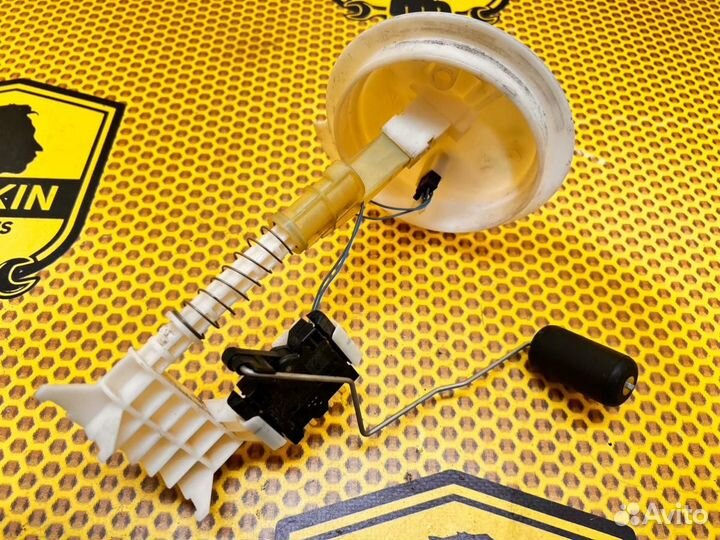 Датчик уровня топлива Kia Stinger CK G4KL 2018