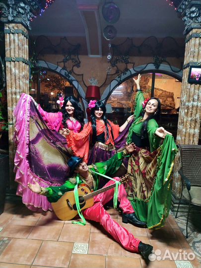 Цыганский ансамбль