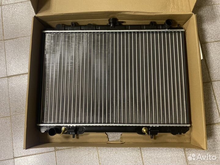 Радиатор охлаждения Nissan X-Trail