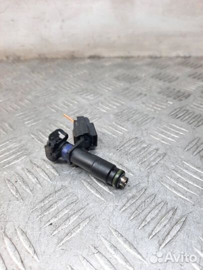 Форсунка Peugeot 307 кабриолет 2.0 RFJ 2006