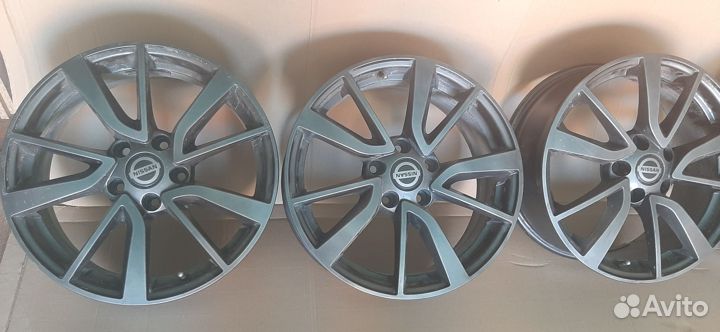 Литые диски R17 Nissan