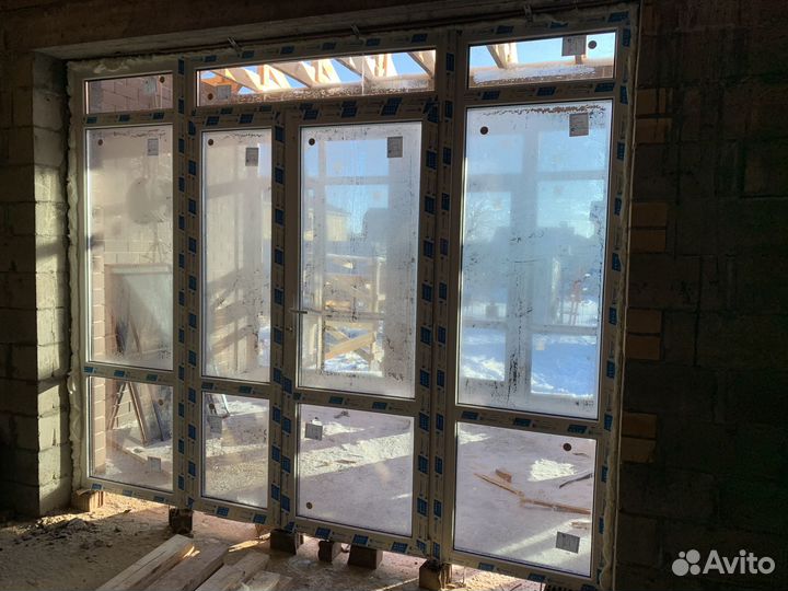 Пластиковая дверь