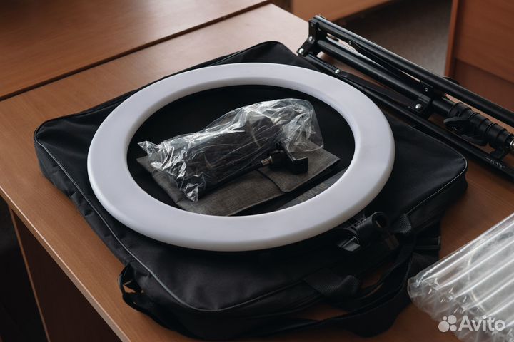 Светодиодный осветитель Raylab RL-0518 Kit