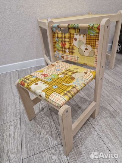 Детский стол со стулом