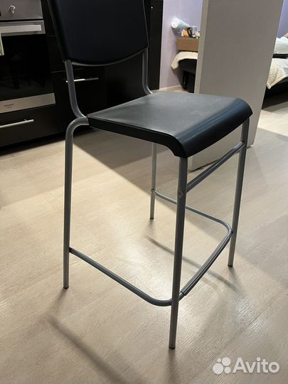 Барные стулья IKEA 2 штуки